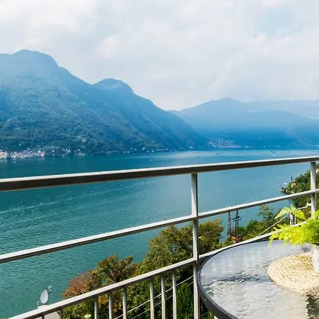 Altido Marocco Style In Como Lake شقة